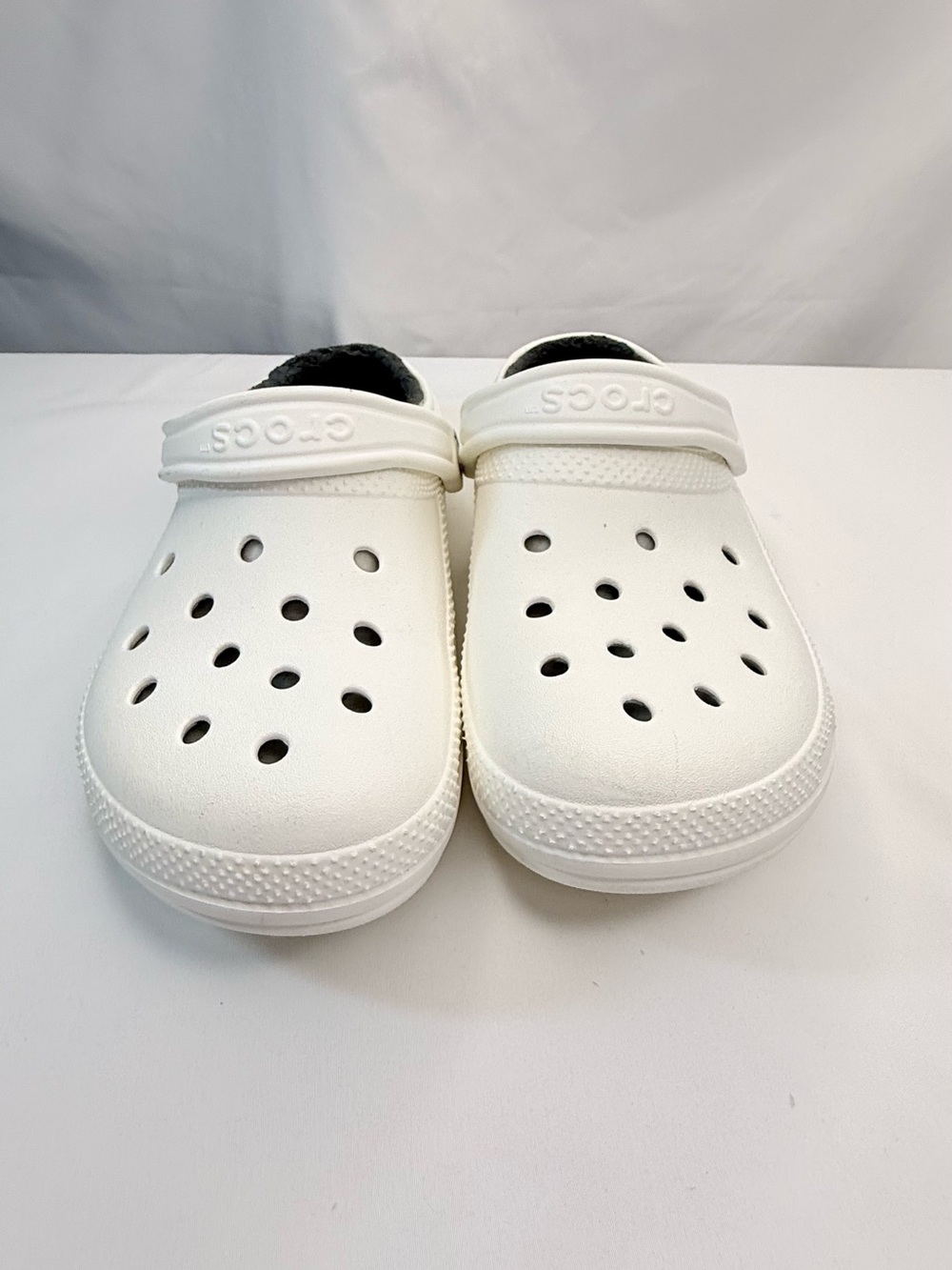 CROCS Classic Clog Lined Mens 7/Women’s 9 White with Gray Lining VGUC